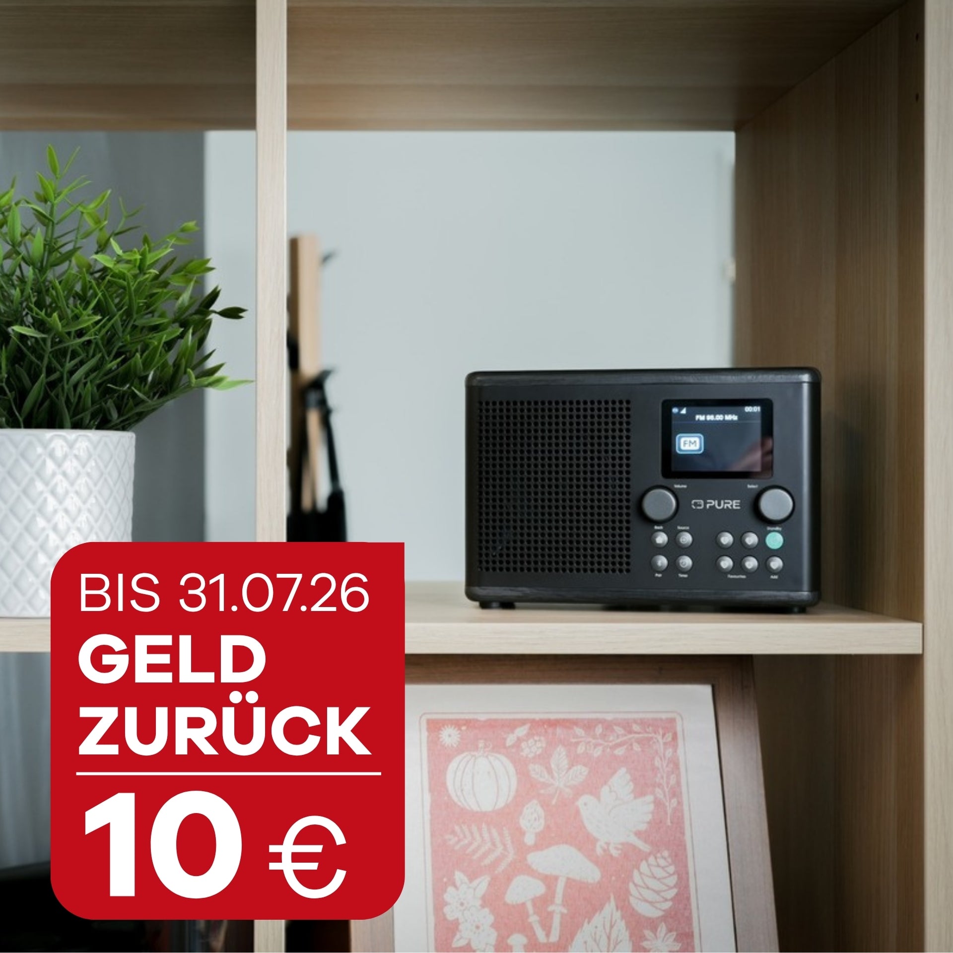 PURE Classic H4i in Schwarz, steht im Regal, Störer mit "Bis 31.07.26 10 € Geld zurück"