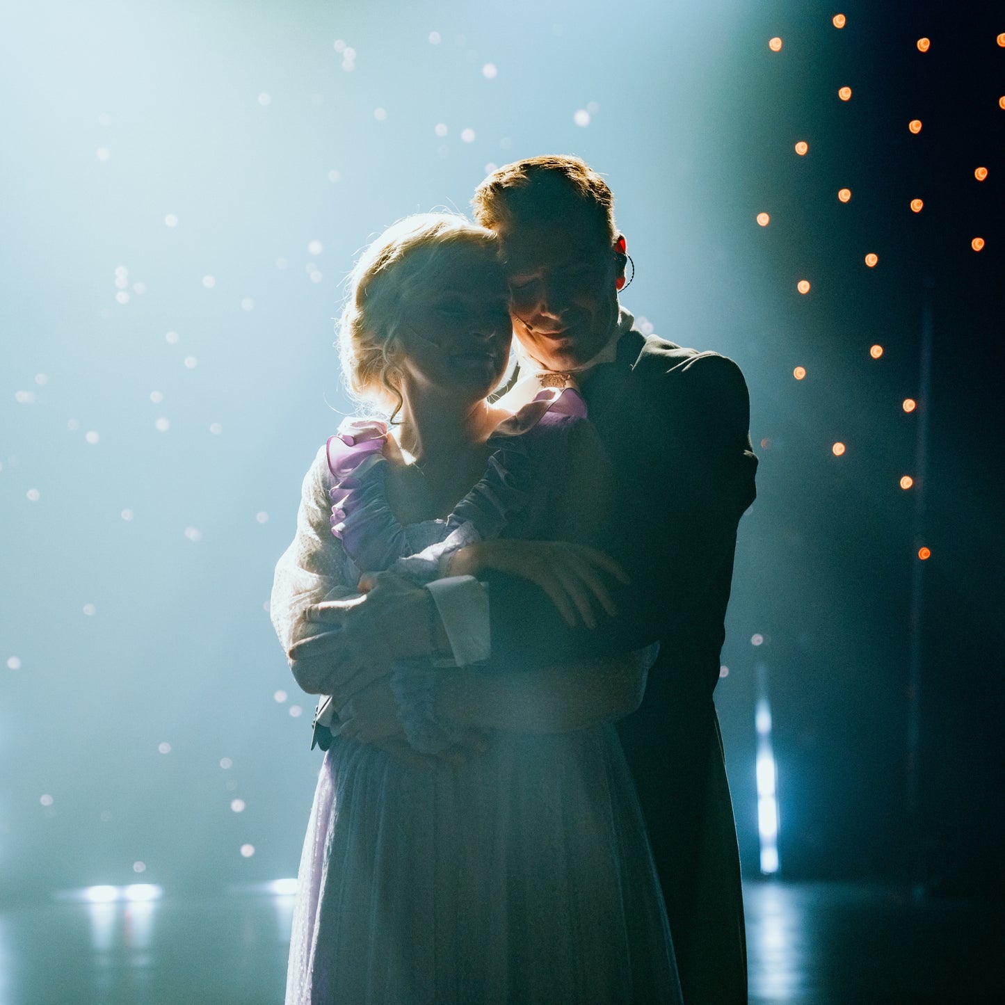 The Greatest Show - Bild aus der Show mit Pärchen-Moment