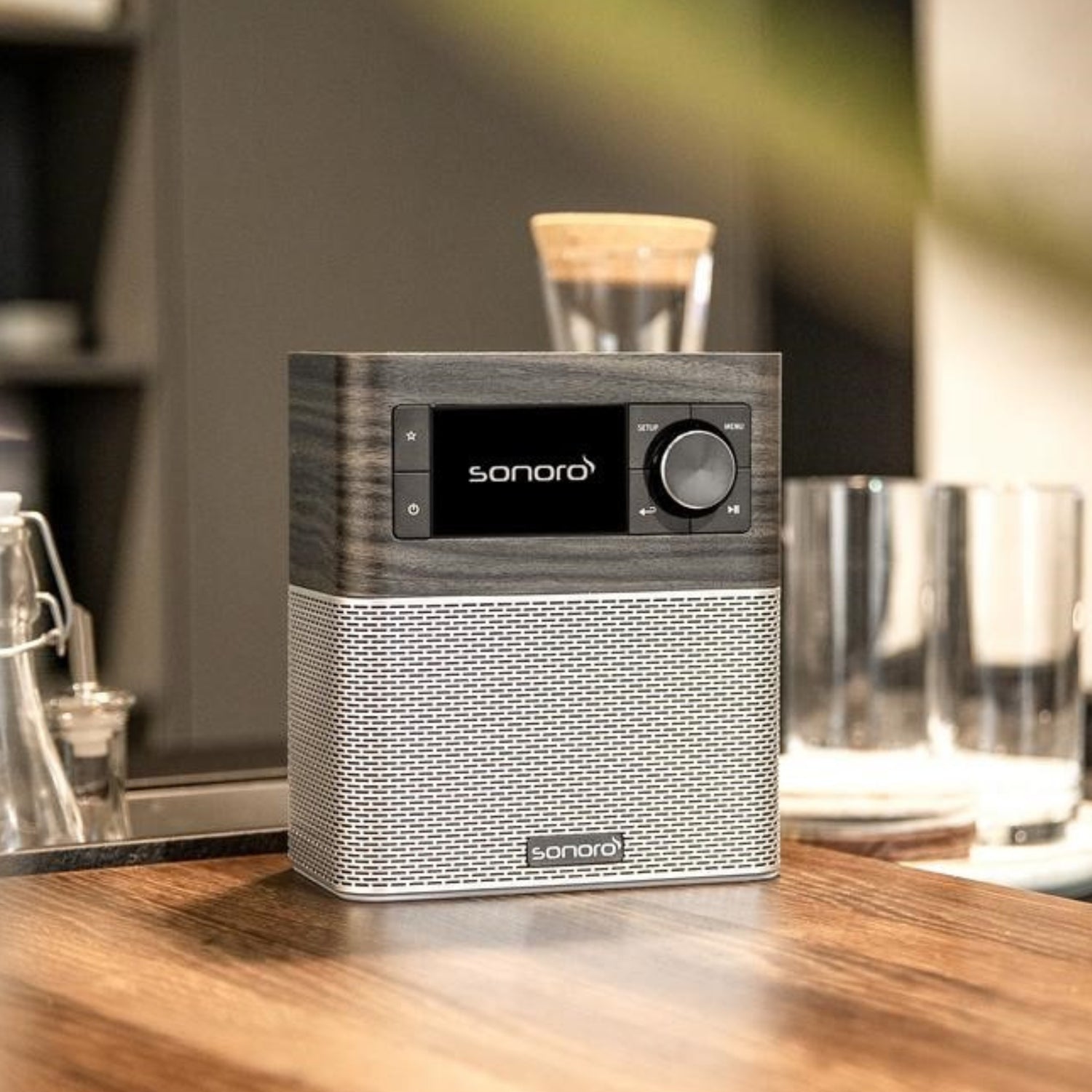 sonoro STREAM auf der Küchentheke